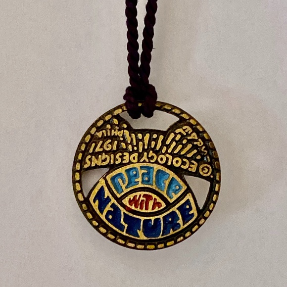 Vintage Ecology Designs Peace with Nature Necklace - Picture 4 of 9